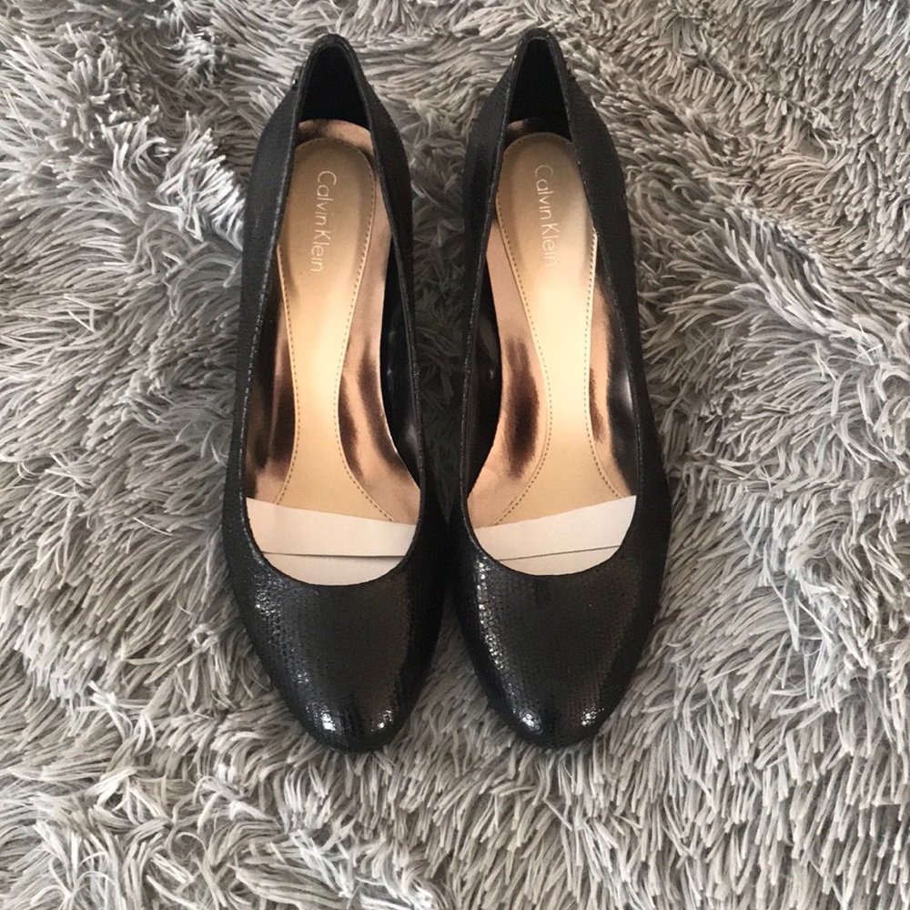 Calvin Klein Saxton Patent Lizard Wedges
